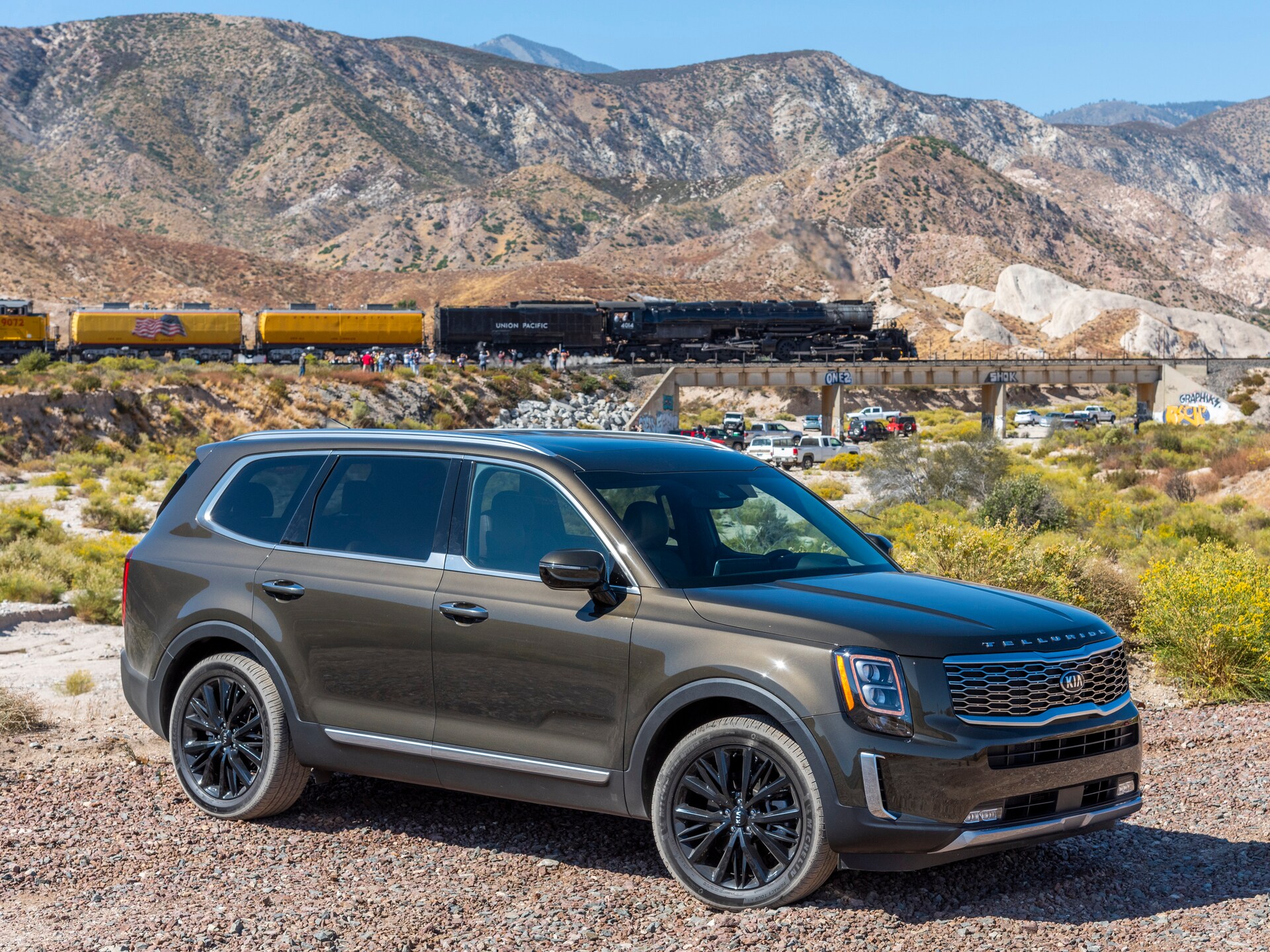 2020 Kia Telluride Vs 2020 Nissan Pathfinder Comparison Kelley Blue Book
