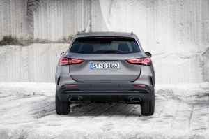 21 Mercedes Benz Gla And Amg Gla 35 First Look Kelley Blue Book