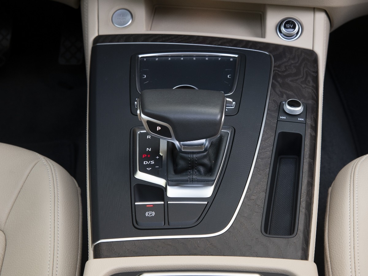 13 2018 Audi Q5 Bb