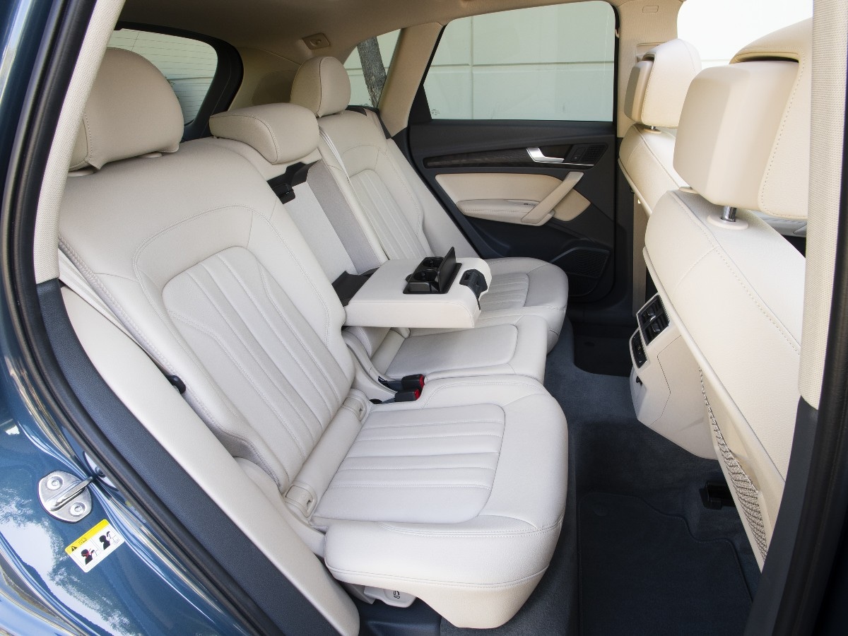 16 2018 Audi Q5 Bb