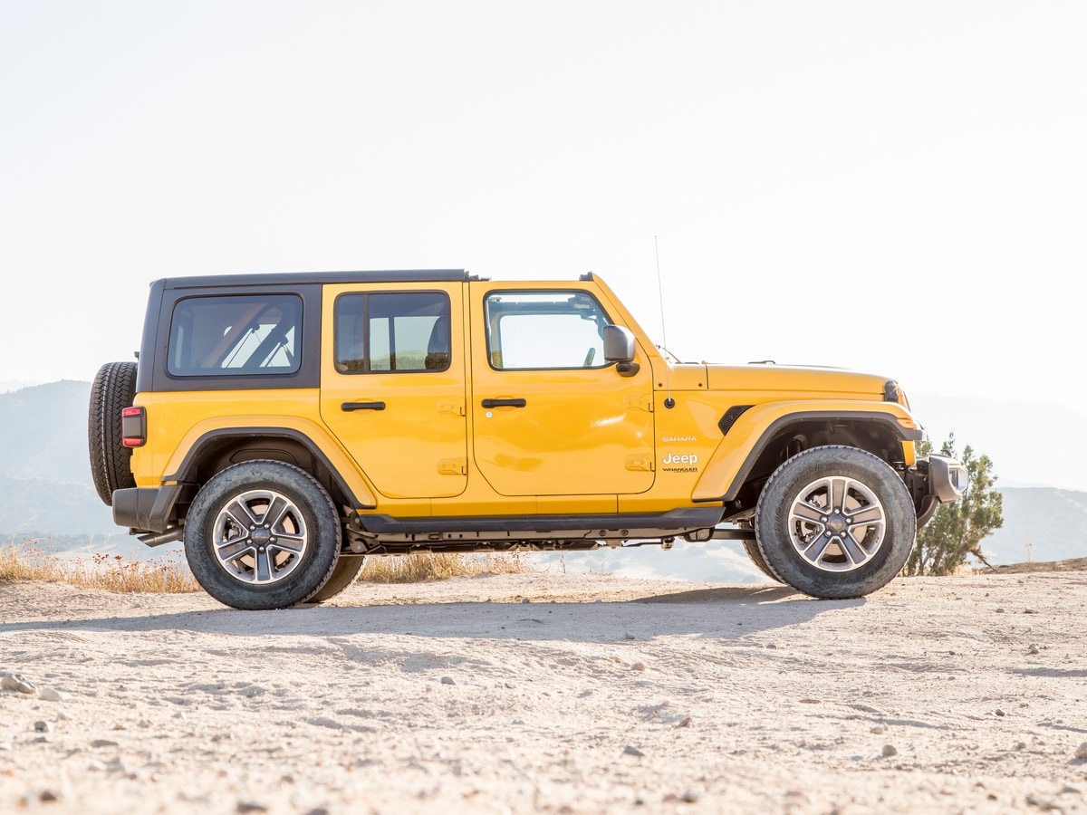 17 2019 Jeep Wrangler Sahara Kbb