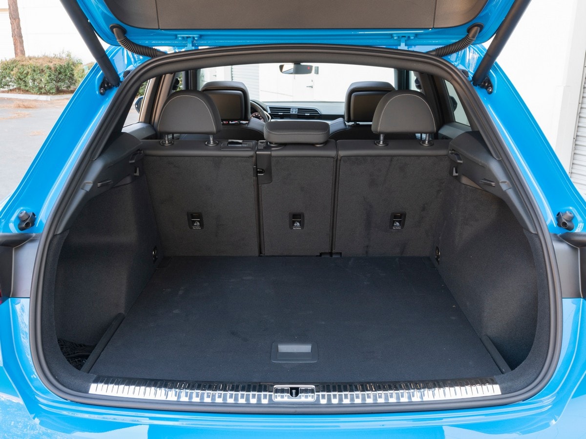 19 2019 Audi Q3 Bb Kbb