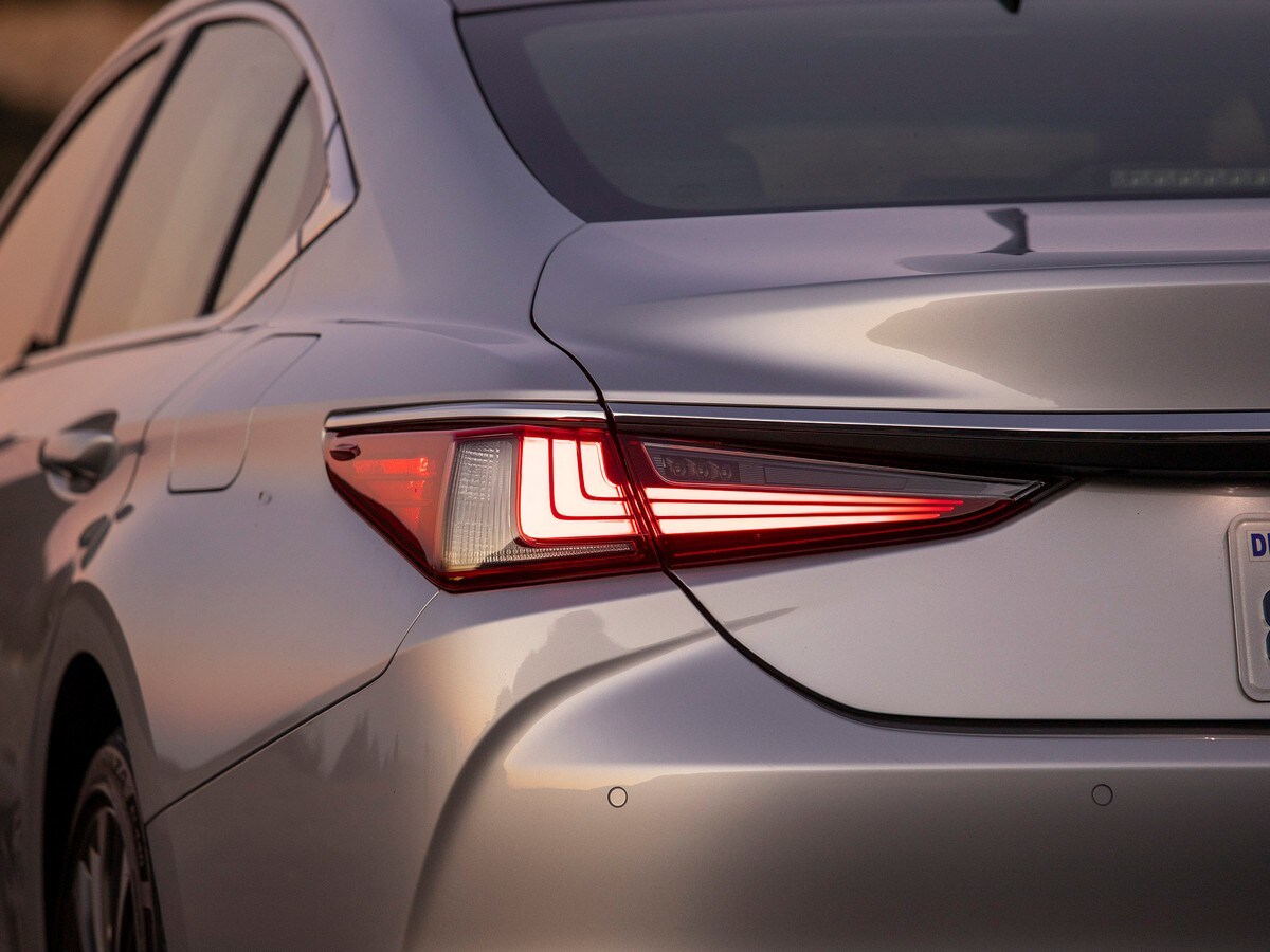 20 2019 Lexus Es 350 Bb Kbb