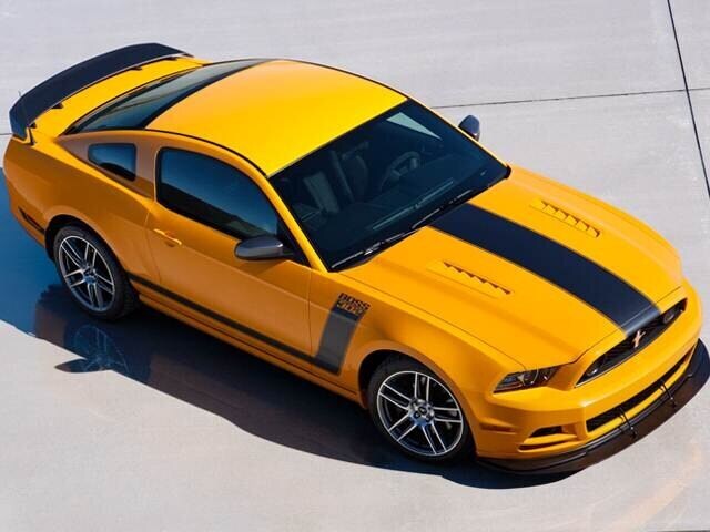 2013-ford-mustang-frontside_fomusbos131_640x480?interpolation=high-quality&downsize=640:*