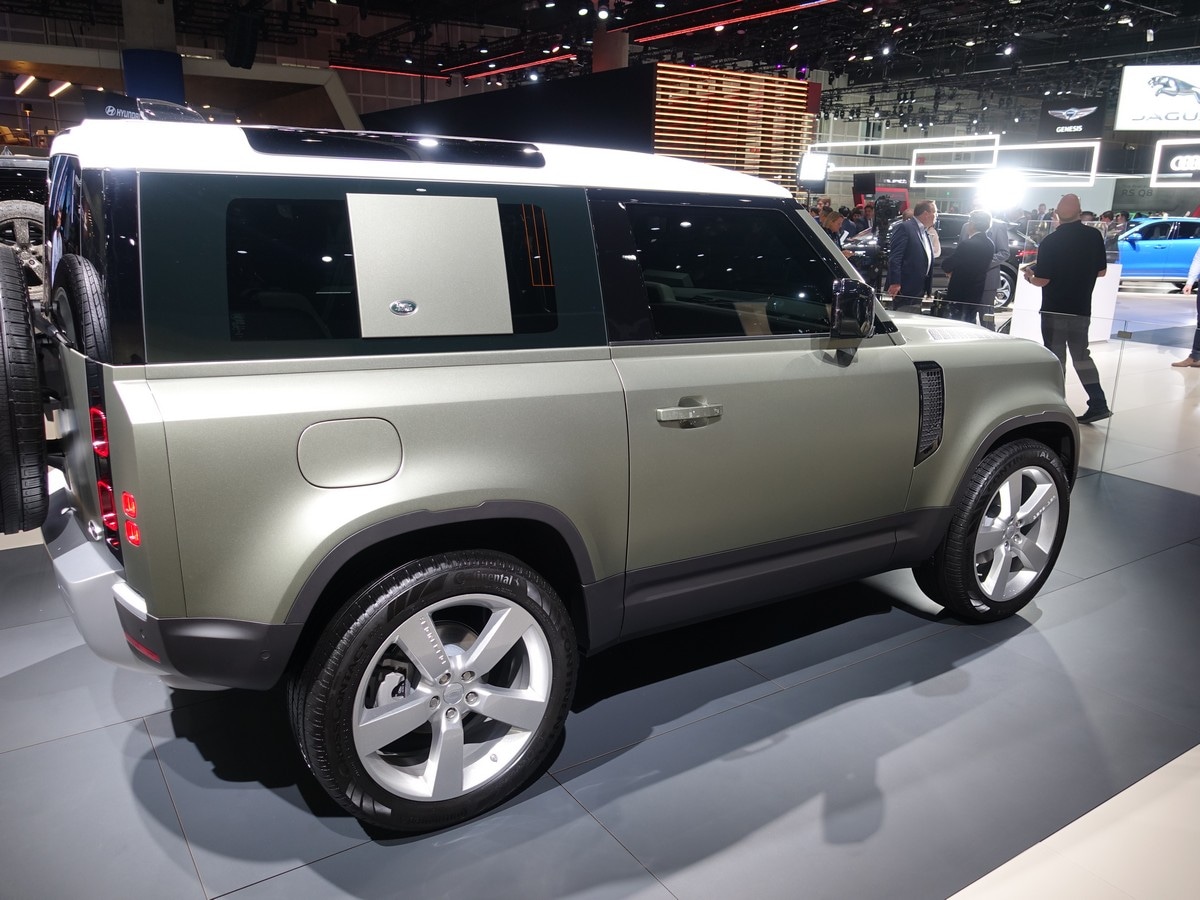 2020 Land Rover Defender4