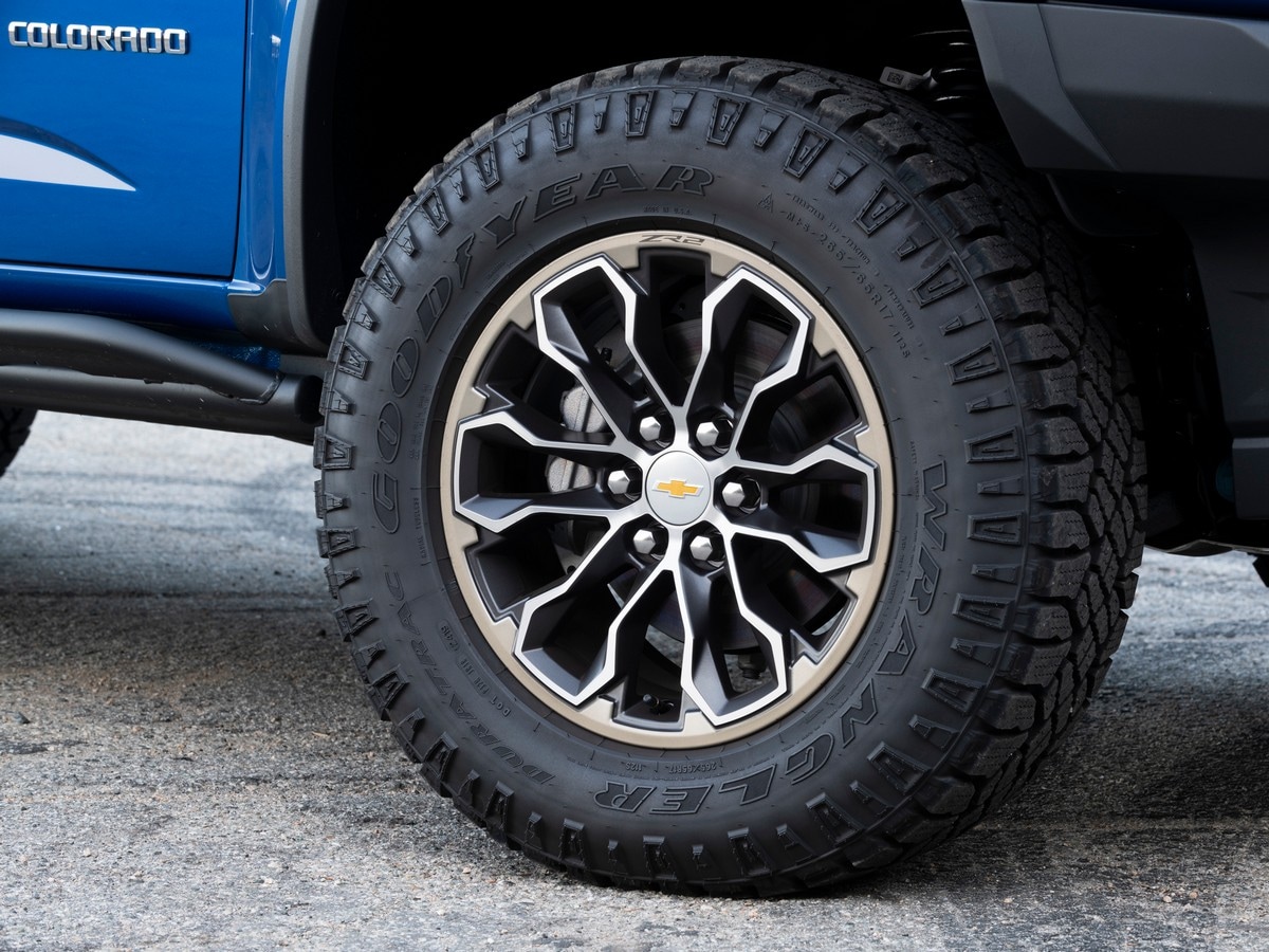 29 2020 Chevrolet Colorado Zr2 Bb Kbb