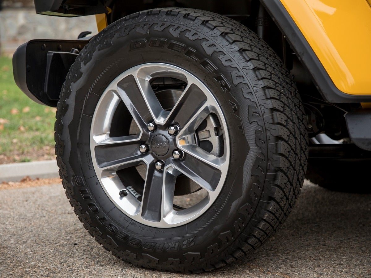30 2019 Jeep Wrangler Sahara Kbb