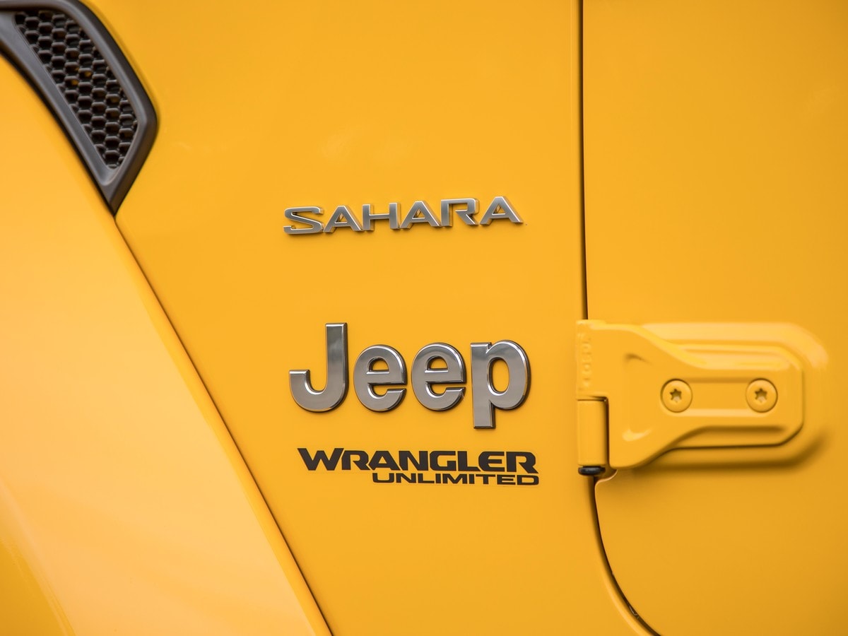 32 2019 Jeep Wrangler Sahara Kbb