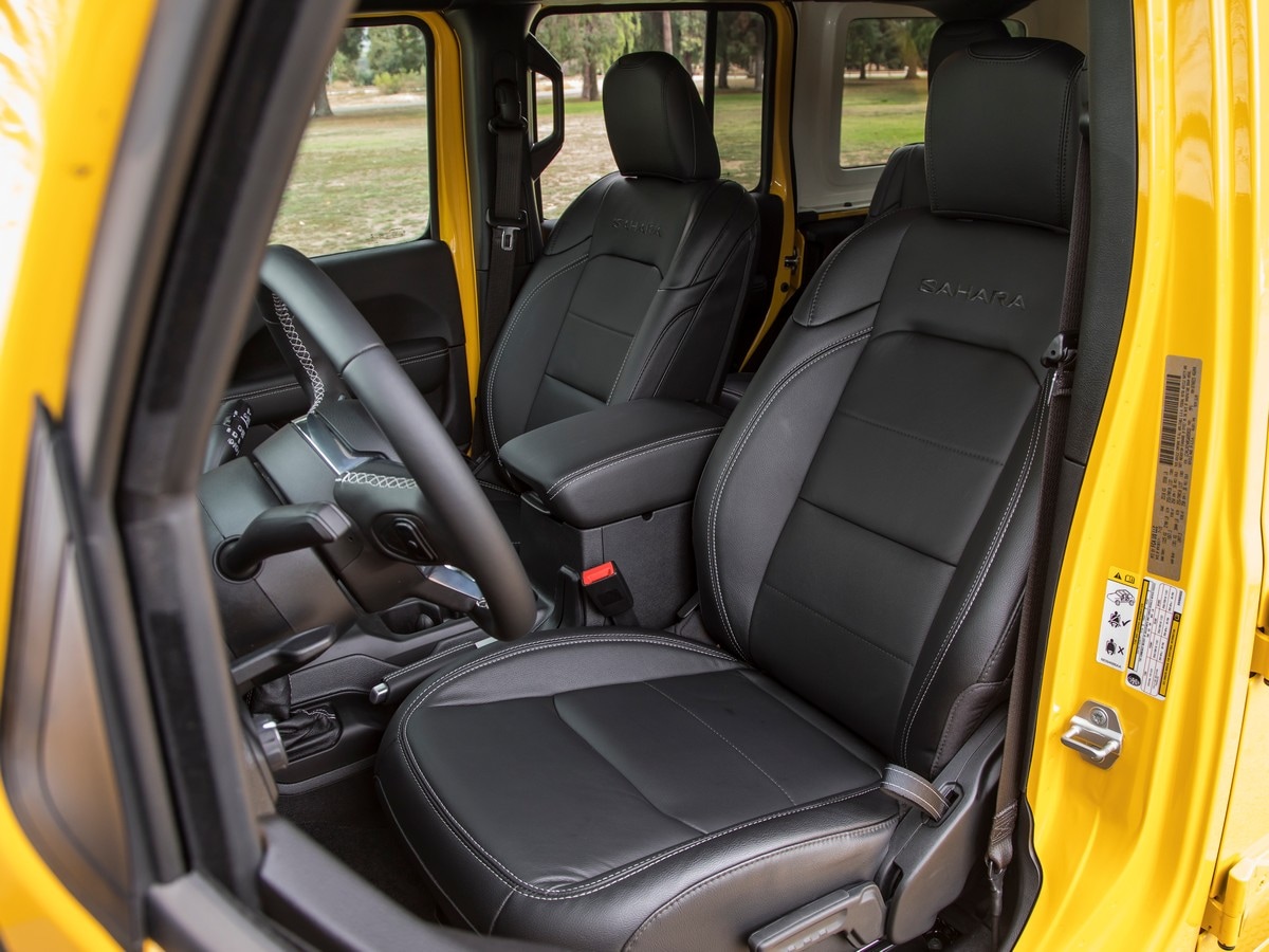 56 2019 Jeep Wrangler Sahara Kbb