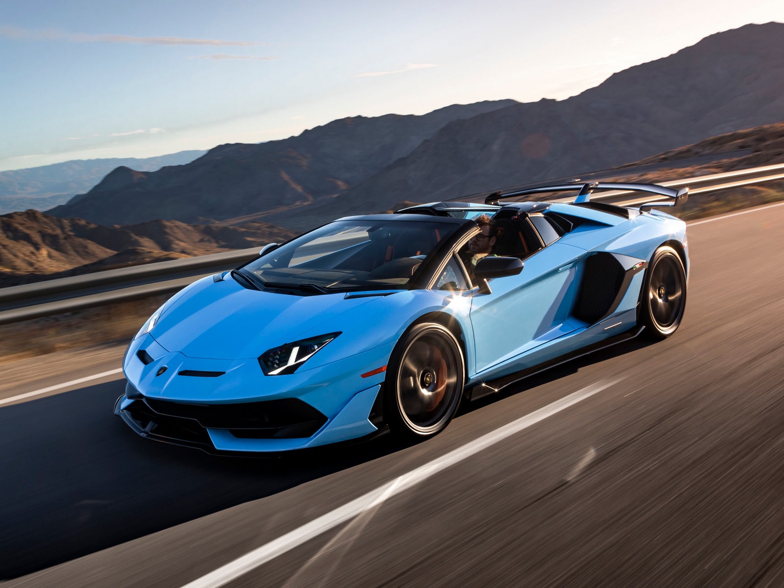 01 2020 Lamborghini Aventador SVJ Roadster