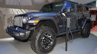 01-jeep-wrangler-4xe-ces20