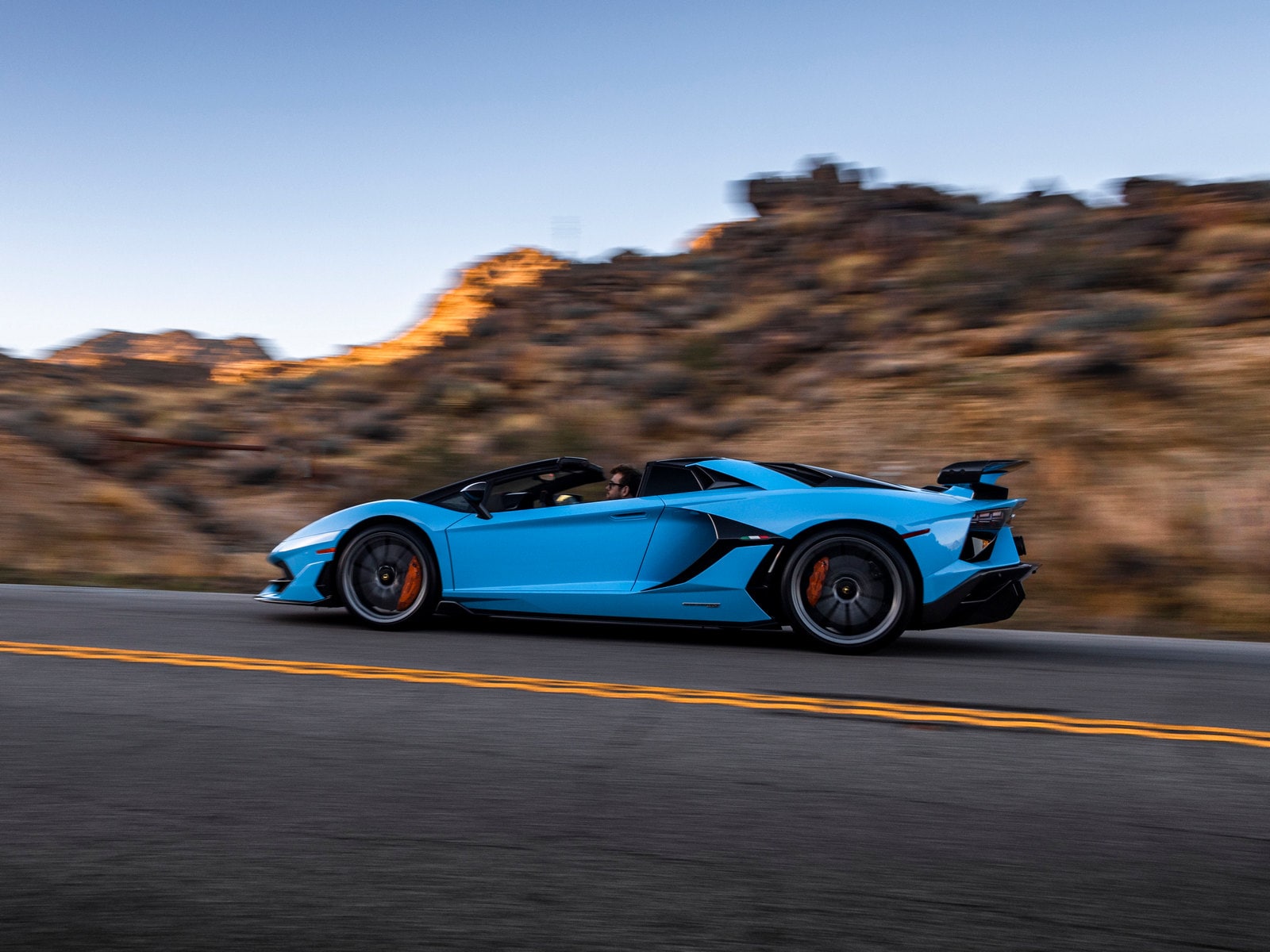 02 2020 Lamborghini Aventador SVJ Roadster