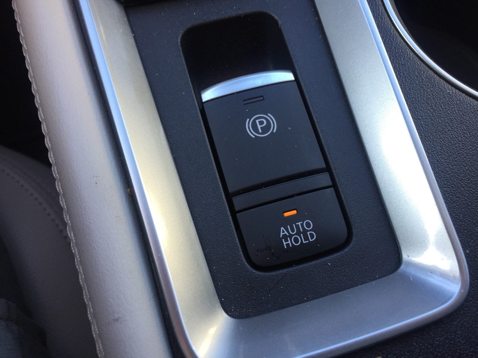0a 2019 Nissan Altima Auto Hold