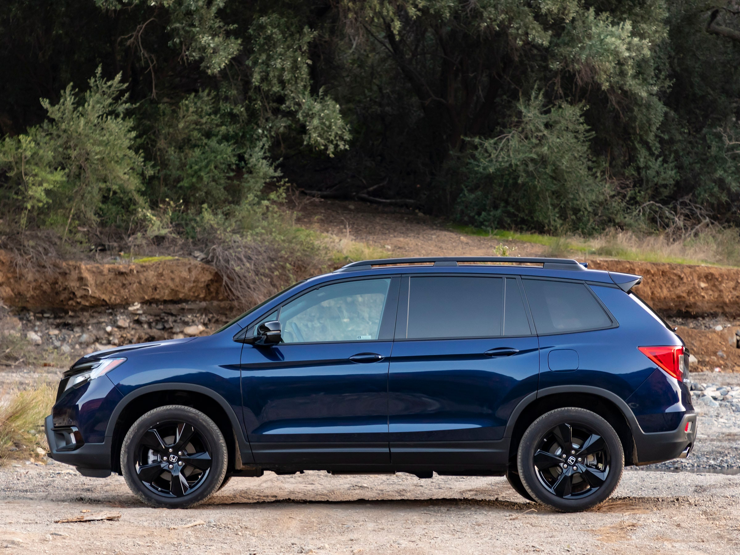 11 2019 Honda Passport Exterior LT KBB