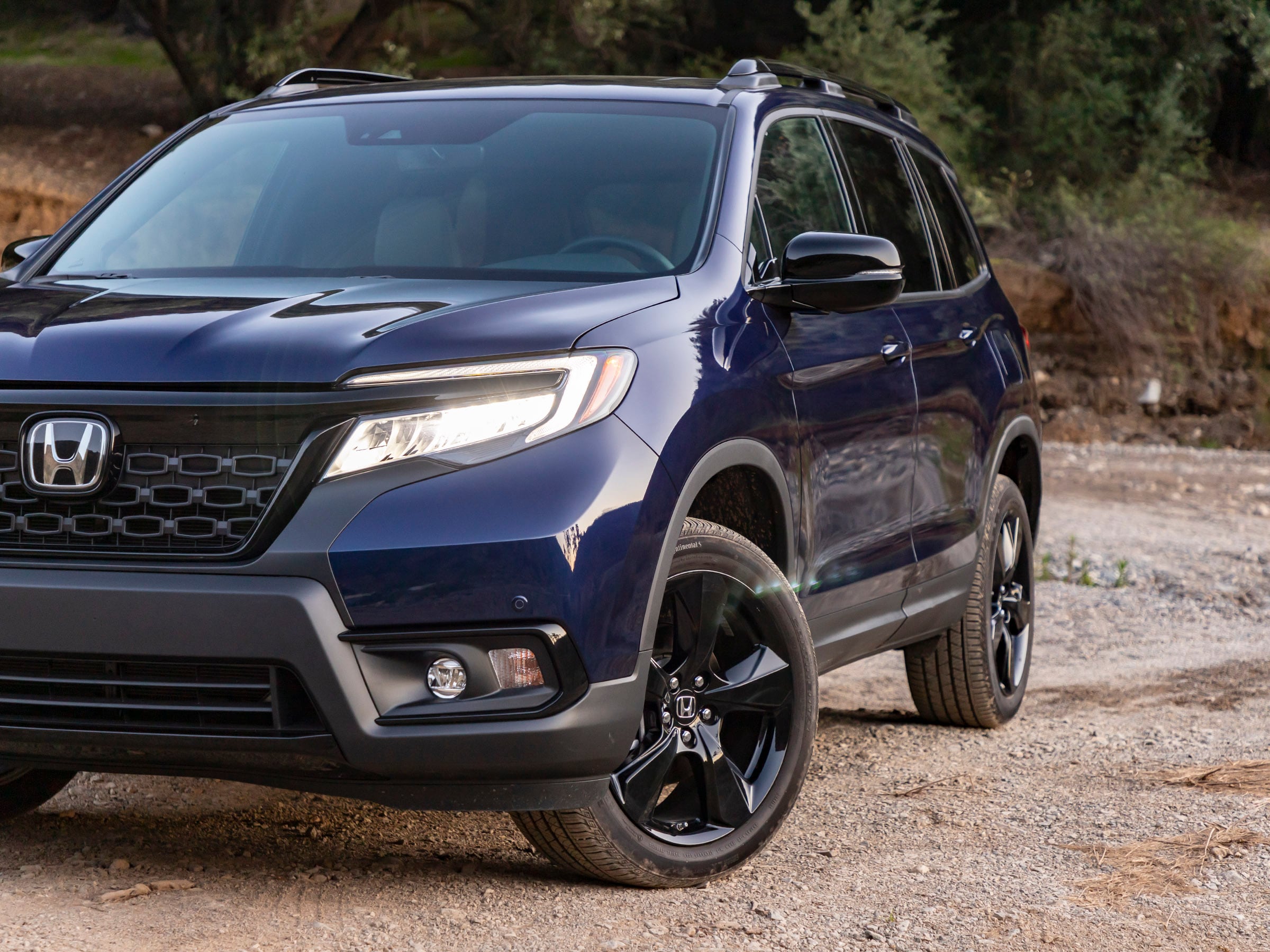 15 2019 Honda Passport Exterior LT KBB
