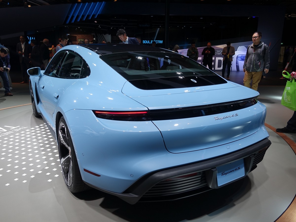 2020 Porsche Taycan 4S 13