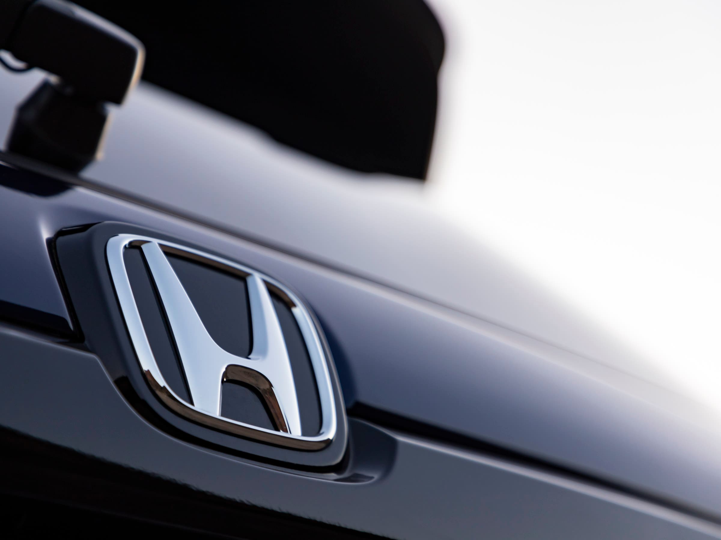22 2019 Honda Passport Exterior LT KBB