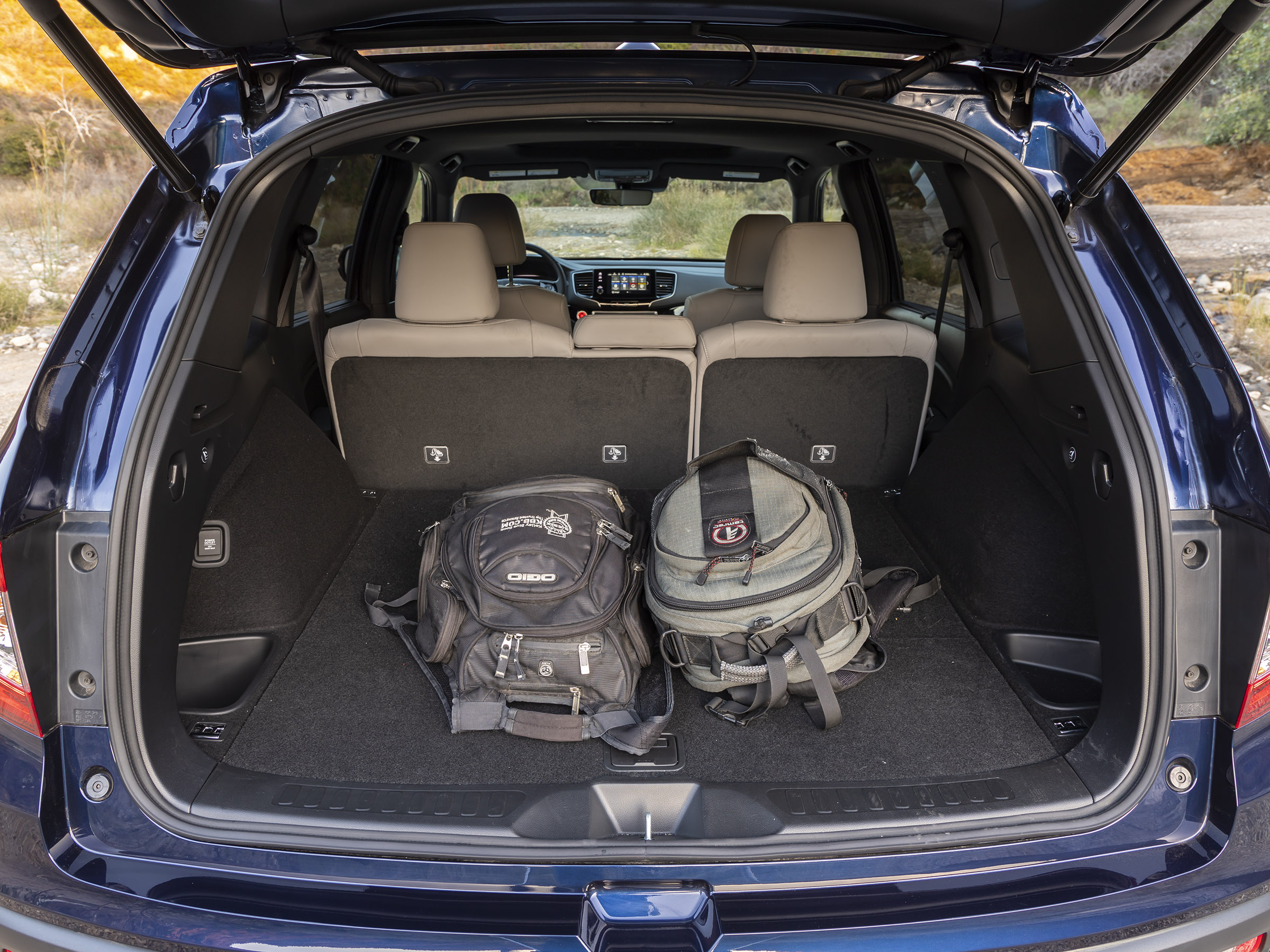27 2019 Honda Passport Cargo LT KBB