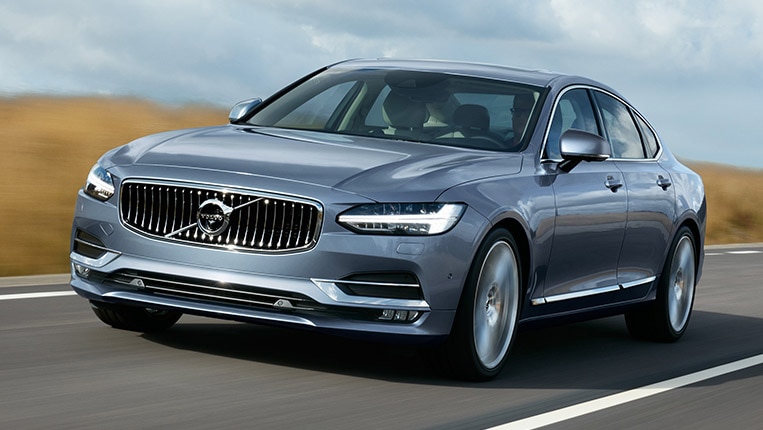 Location Front Quarter Volvo S90 Mussel Blue