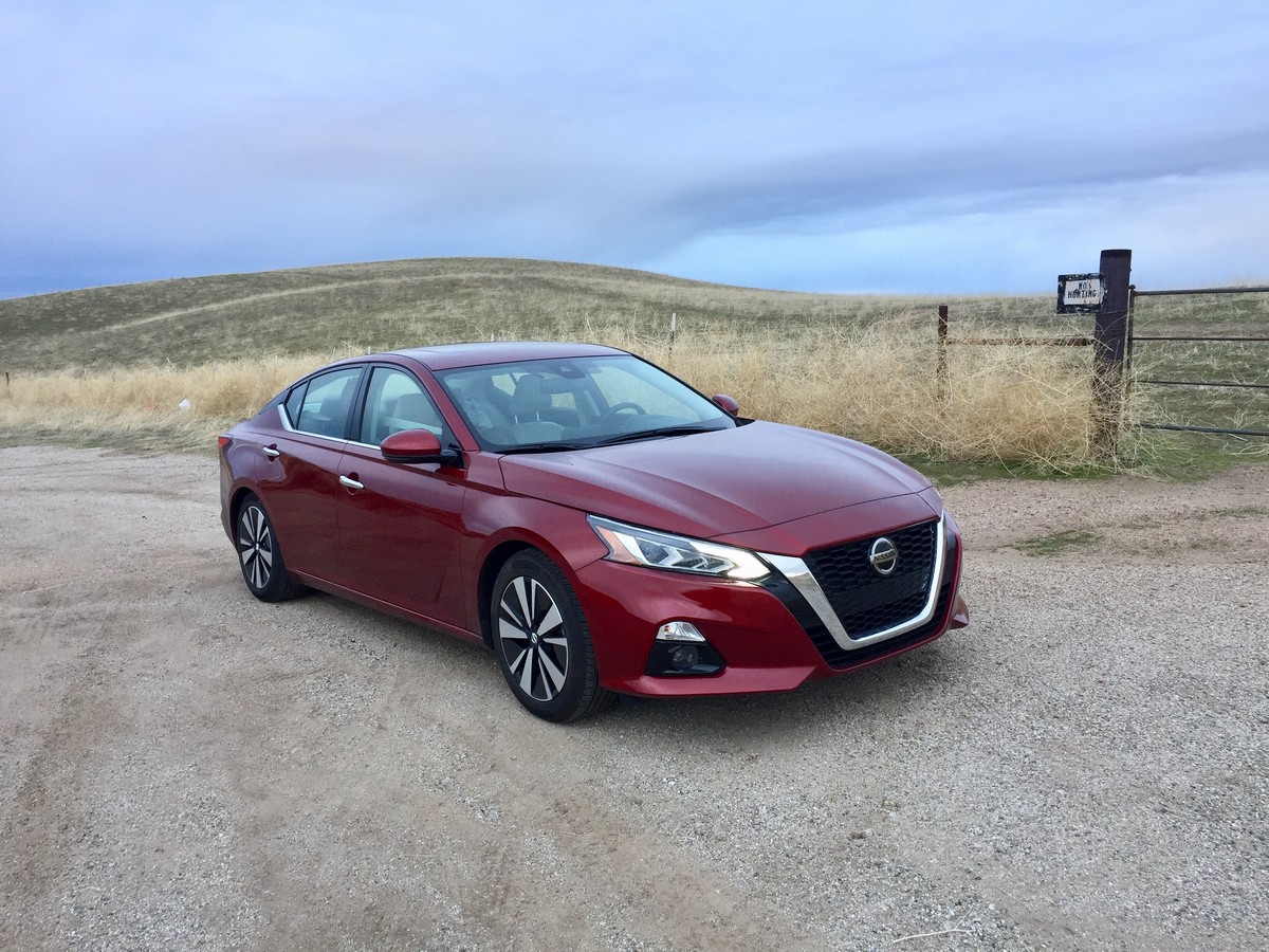 01 2019 Nissan Altima LT Update 12