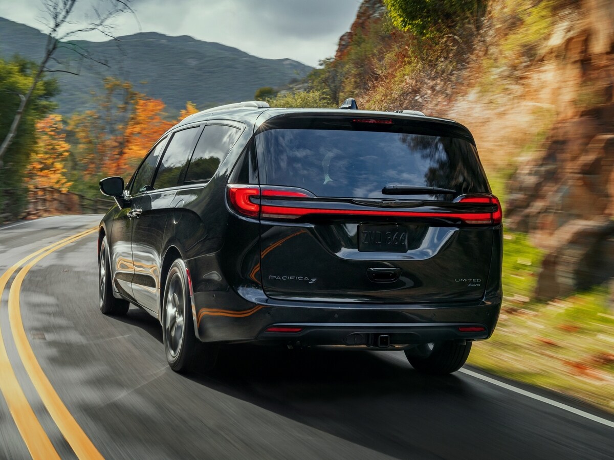 The 2021 Chrysler Pacifica lineup is highlighted by a new LED ta