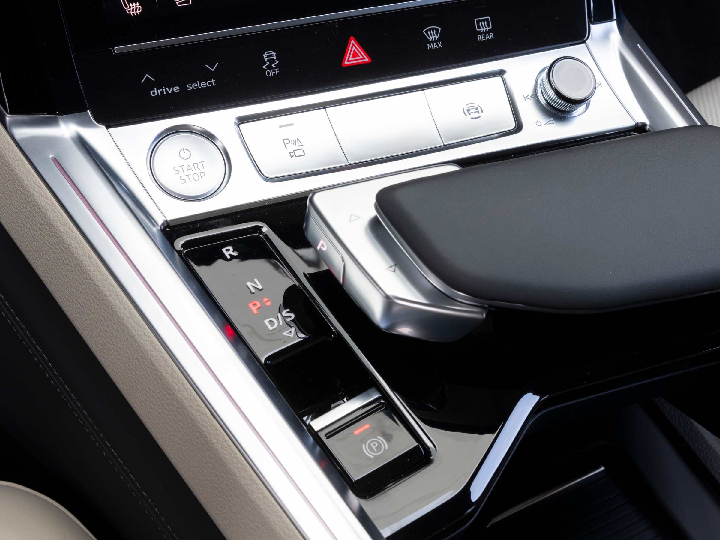 112 2020 Audi Etron LongTerm KBB