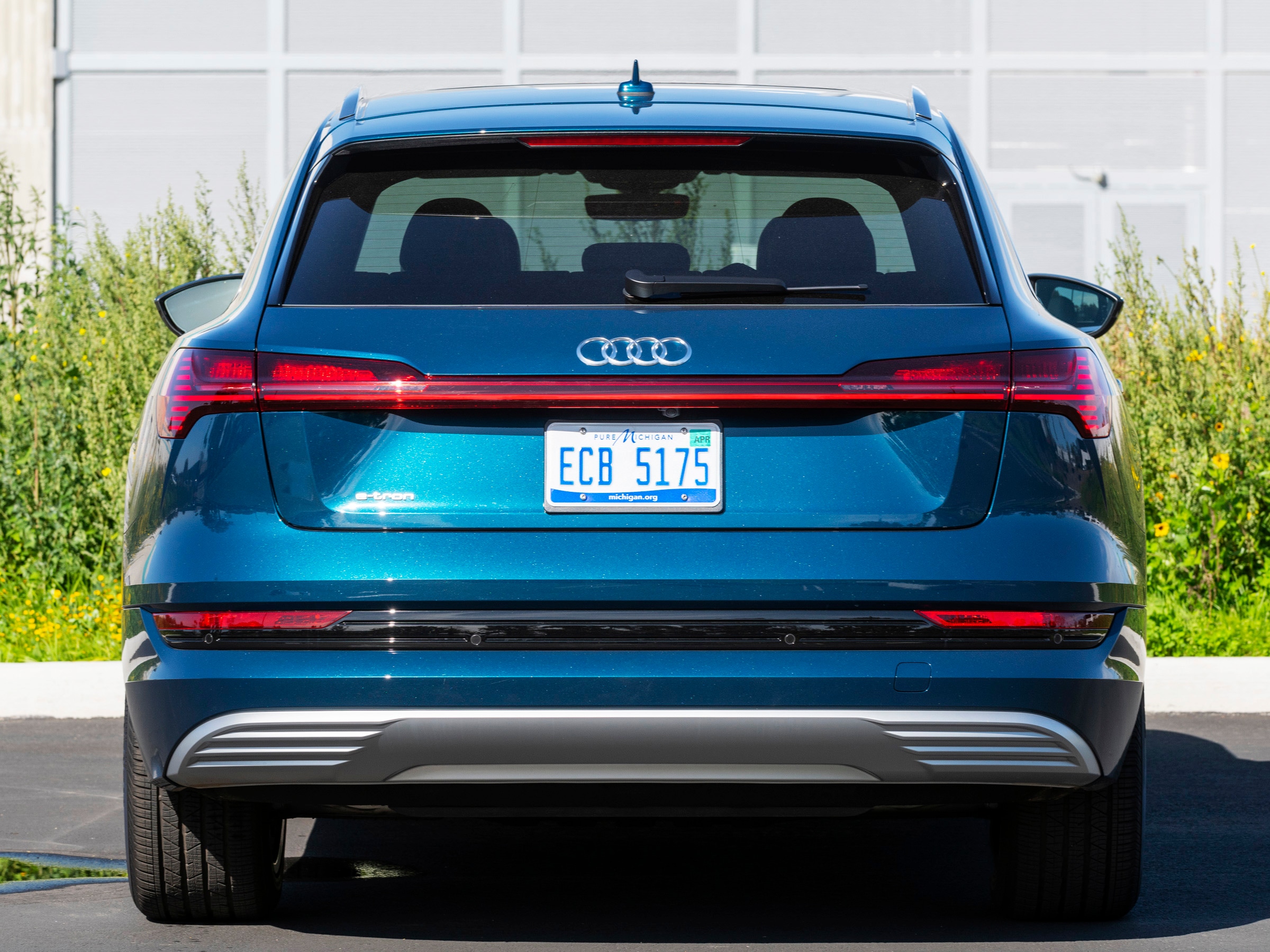 12 2020 Audi Etron LongTerm KBB