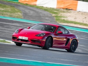 21 Porsche 718 Gts 4 0 First Review Kelley Blue Book