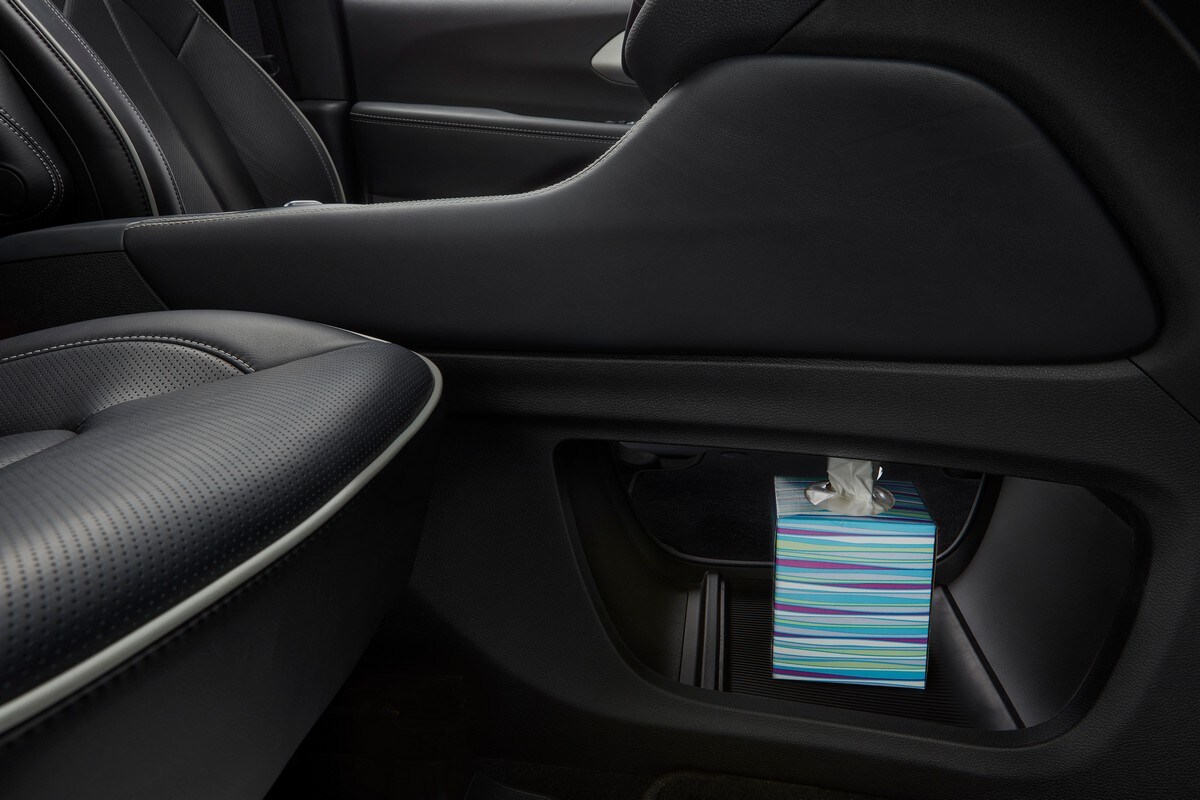 The interior of the 2021 Chrysler Pacifica Limited model is tran