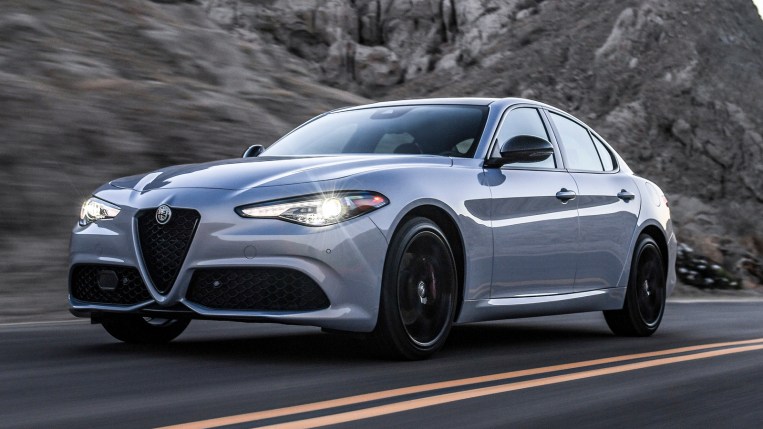 2020 Genesis G70 Vs 2020 Alfa Romeo Giulia Kelley Blue Book