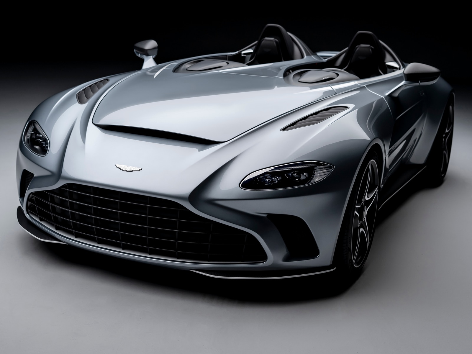01 2021 Aston Martin V12 Speedster