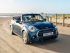 21 Mini Cooper S Convertible Sidewalk Edition First Look Kelley Blue Book