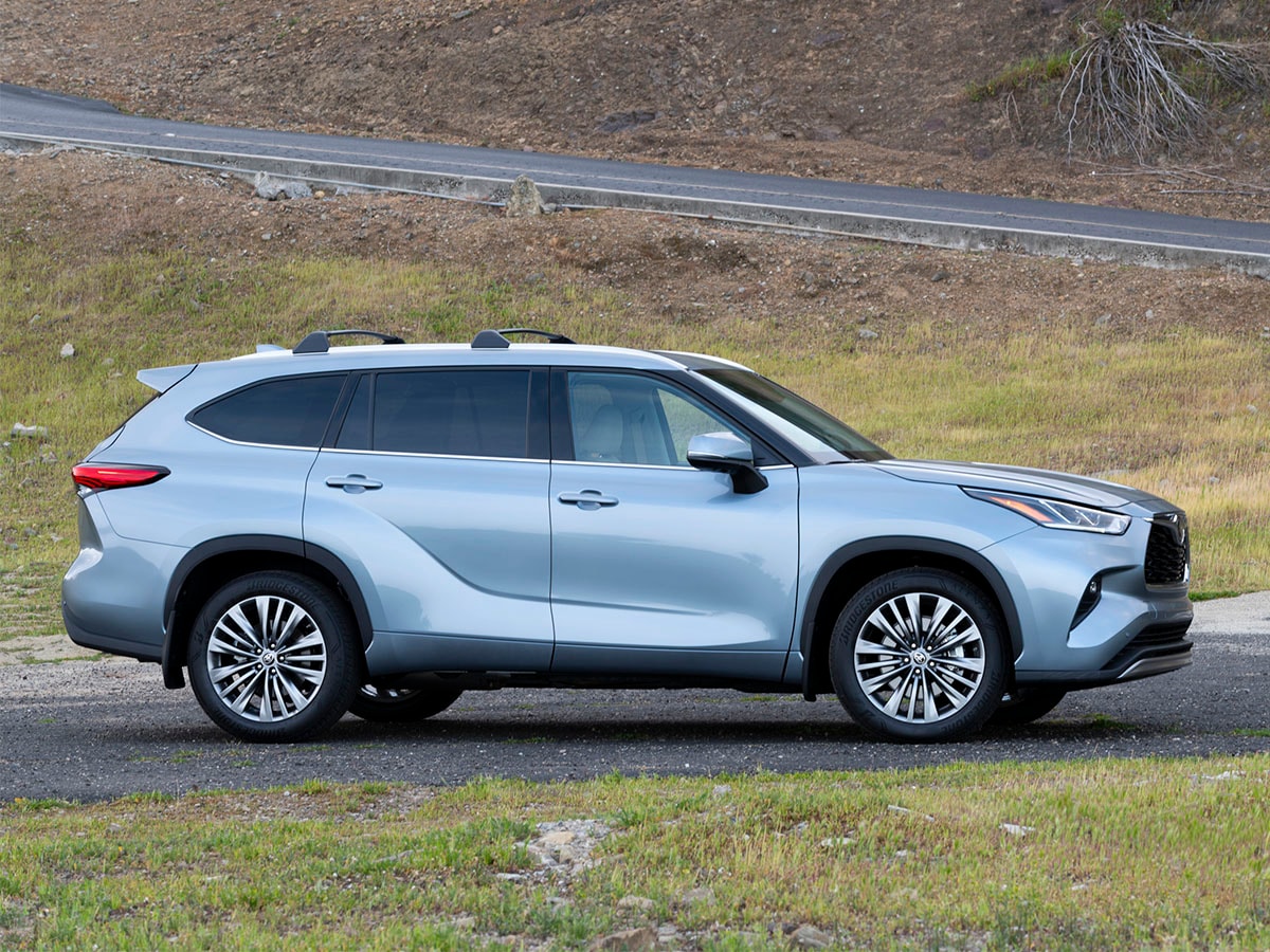 02 2020 Toyota Highlander Family Cars
