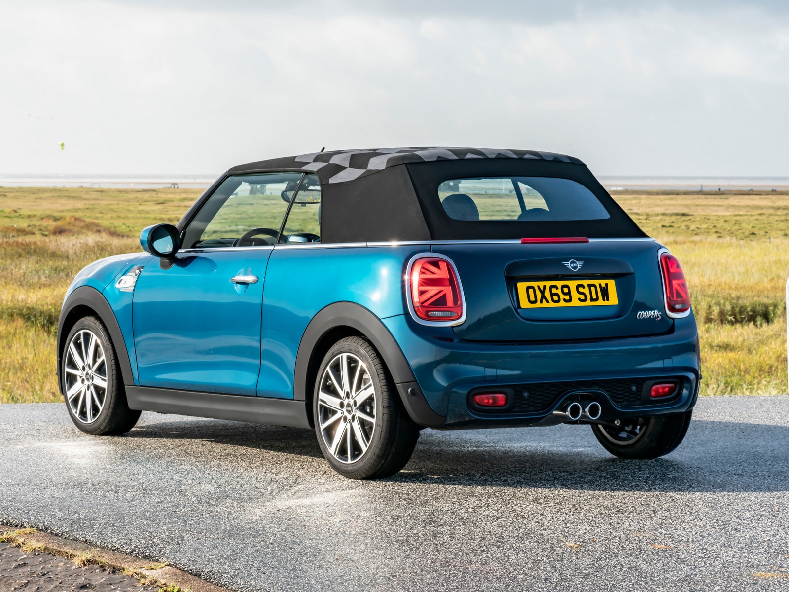 07 2021 Mini Cooper Sidewalk Ed