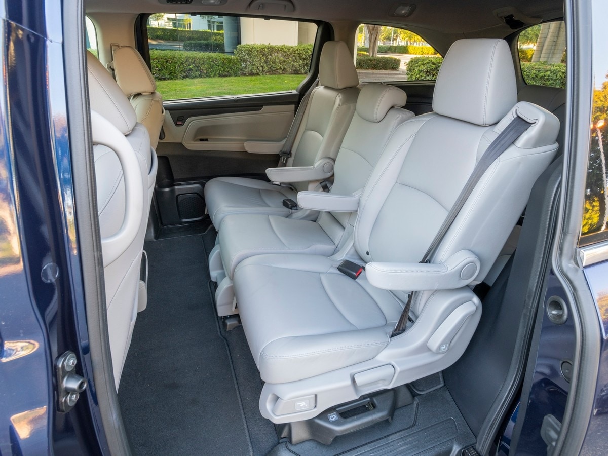 20-2019-honda-odyssey-bb-kbb-1