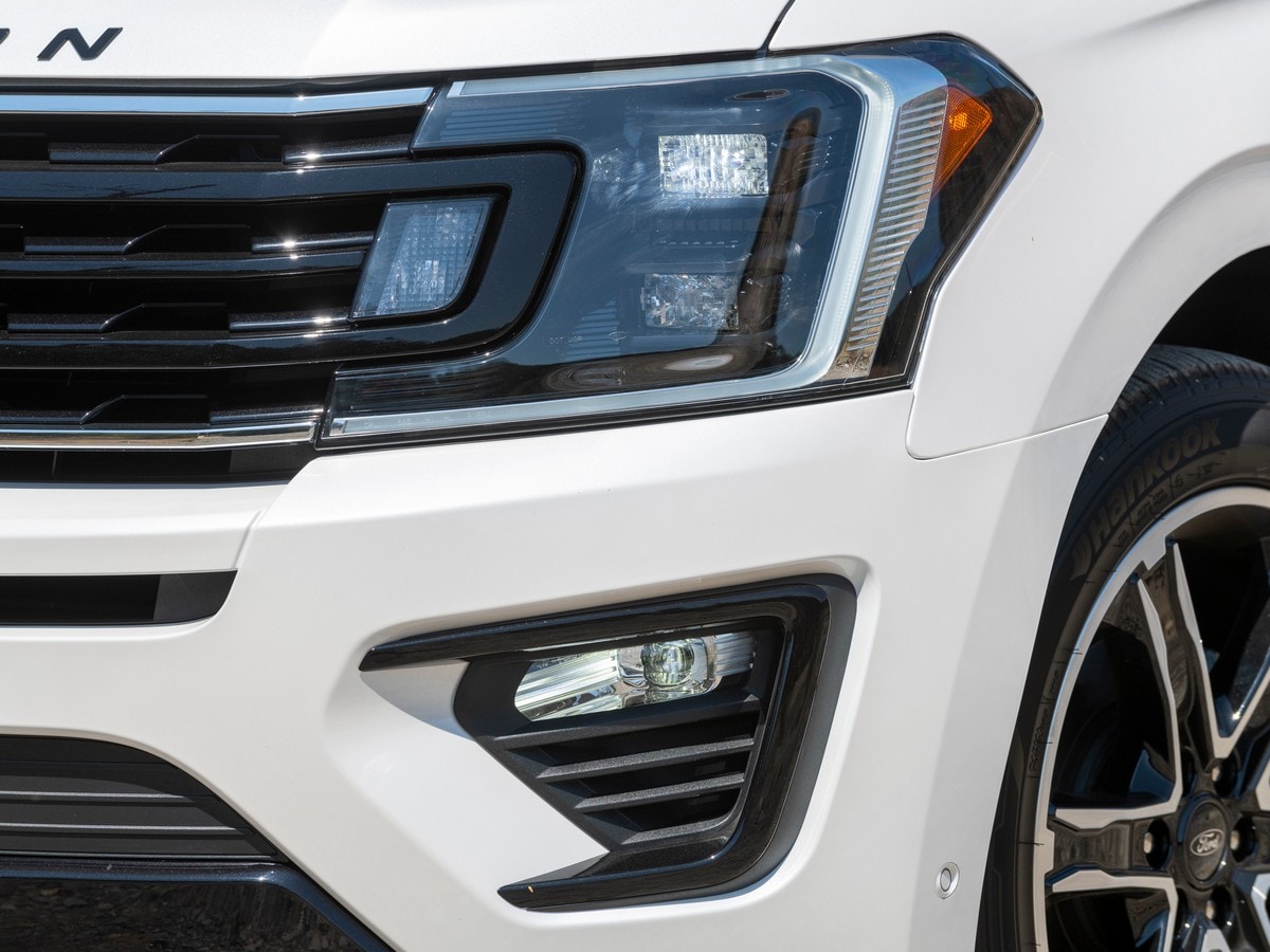 33-2019-ford-expedition-bb-kbb-1