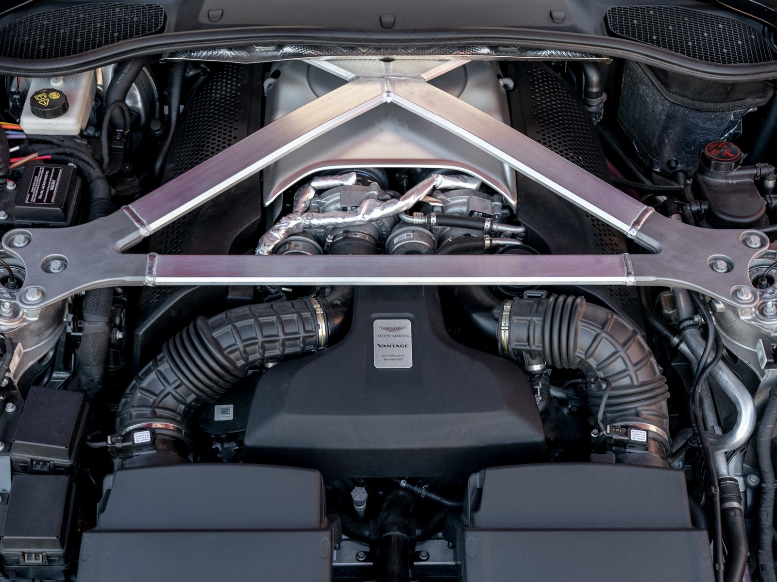 2020 Aston Martin Vantage Red Engine