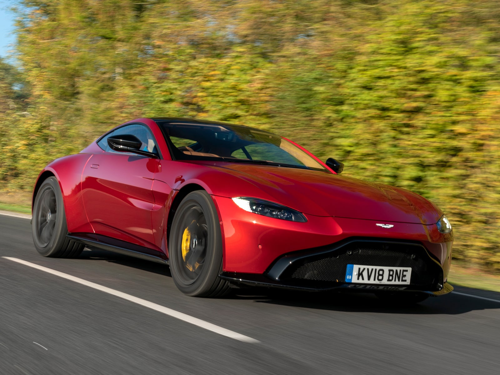 2020 Aston Martin Vantage Red Front 4×3