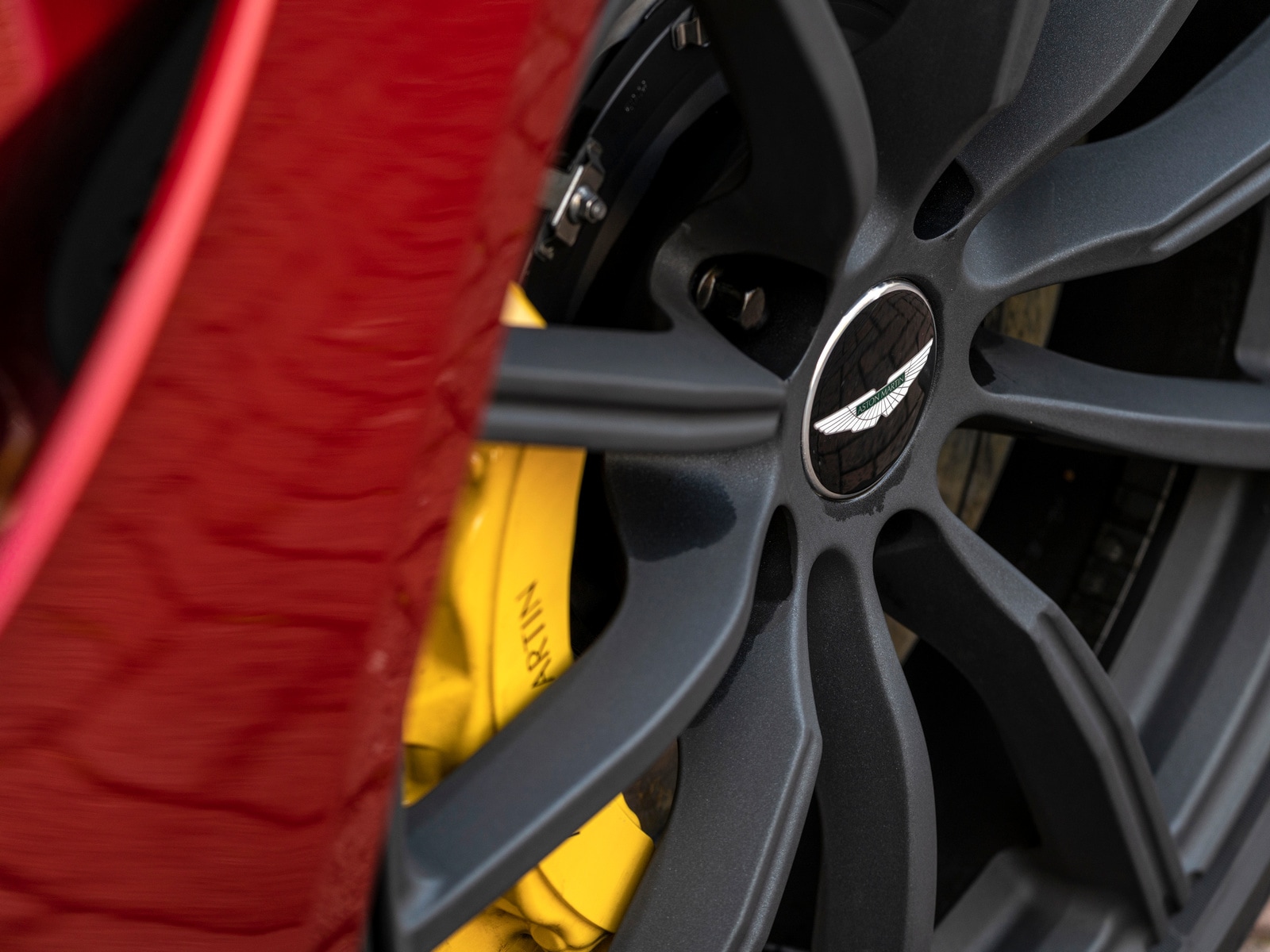 2020 Aston Martin Vantage Red Wheel