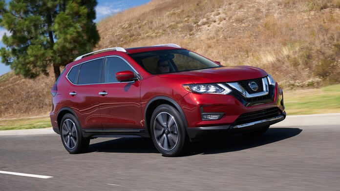 2020 Chevrolet Equinox vs. 2020 Nissan Rogue | Kelley Blue Book