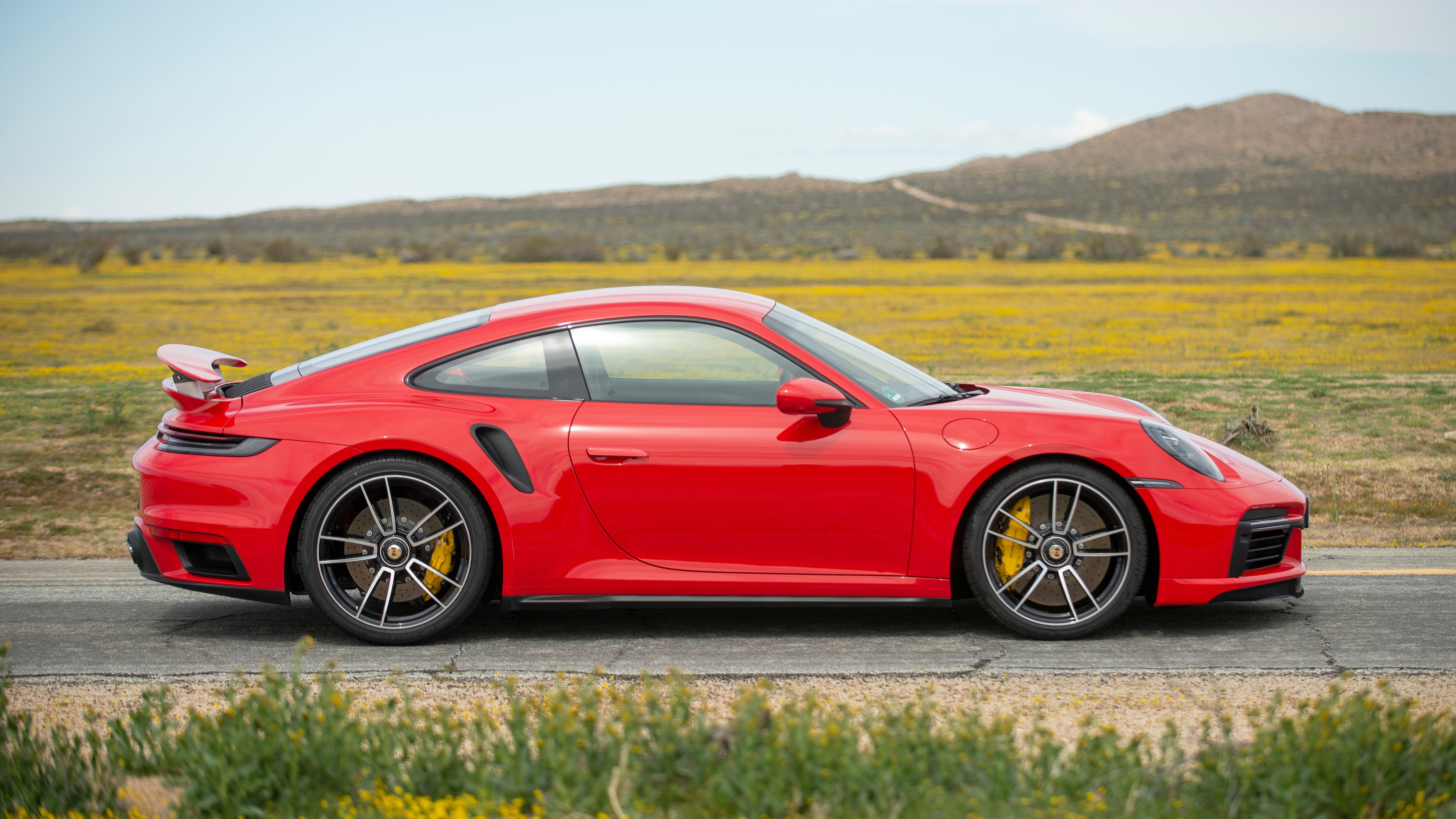 2021 Porsche 911 Turbo S Coupe Right Side