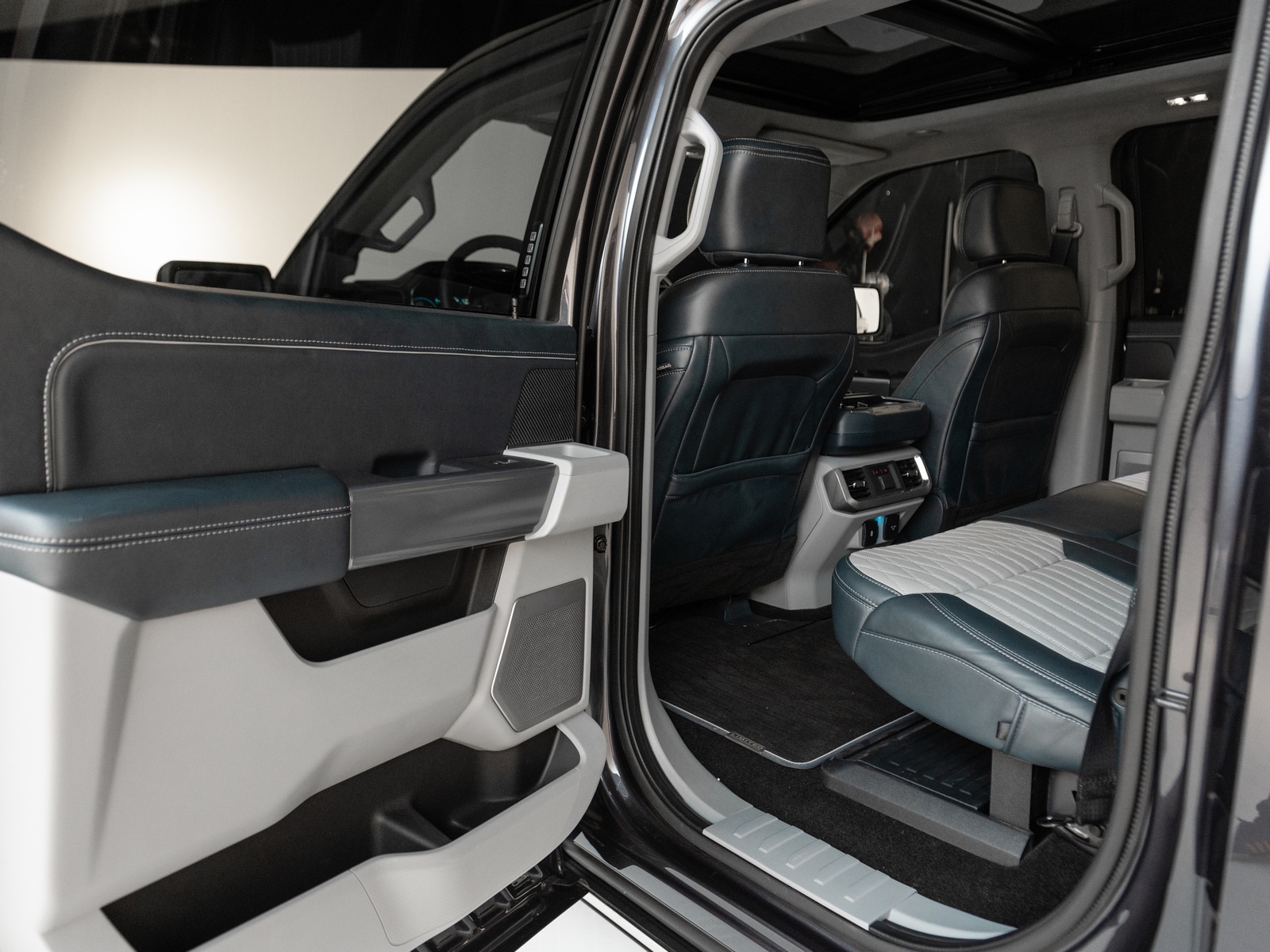 2021 Ford F150 Rear Door