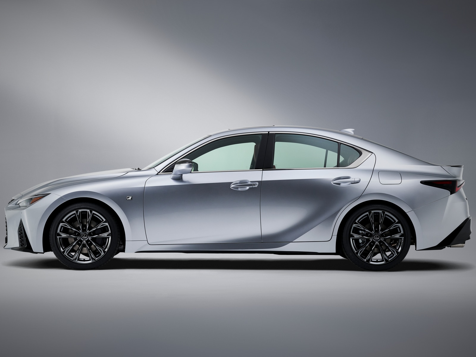 2021 Lexus IS