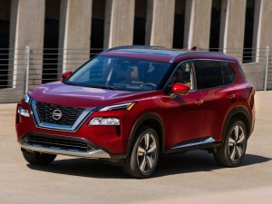 Research 2021
                  NISSAN Rogue pictures, prices and reviews