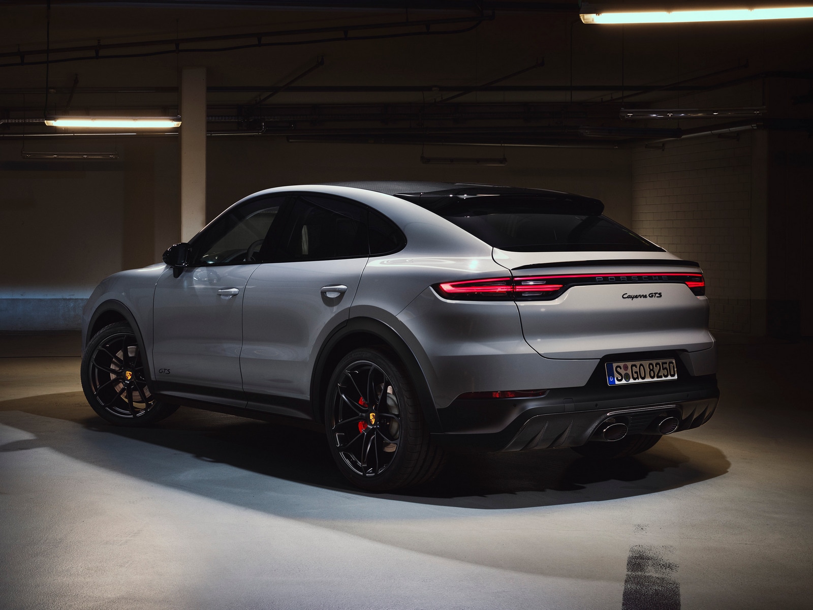 2021 Porsche Cayenne Gts Coupe Rear 3qtr