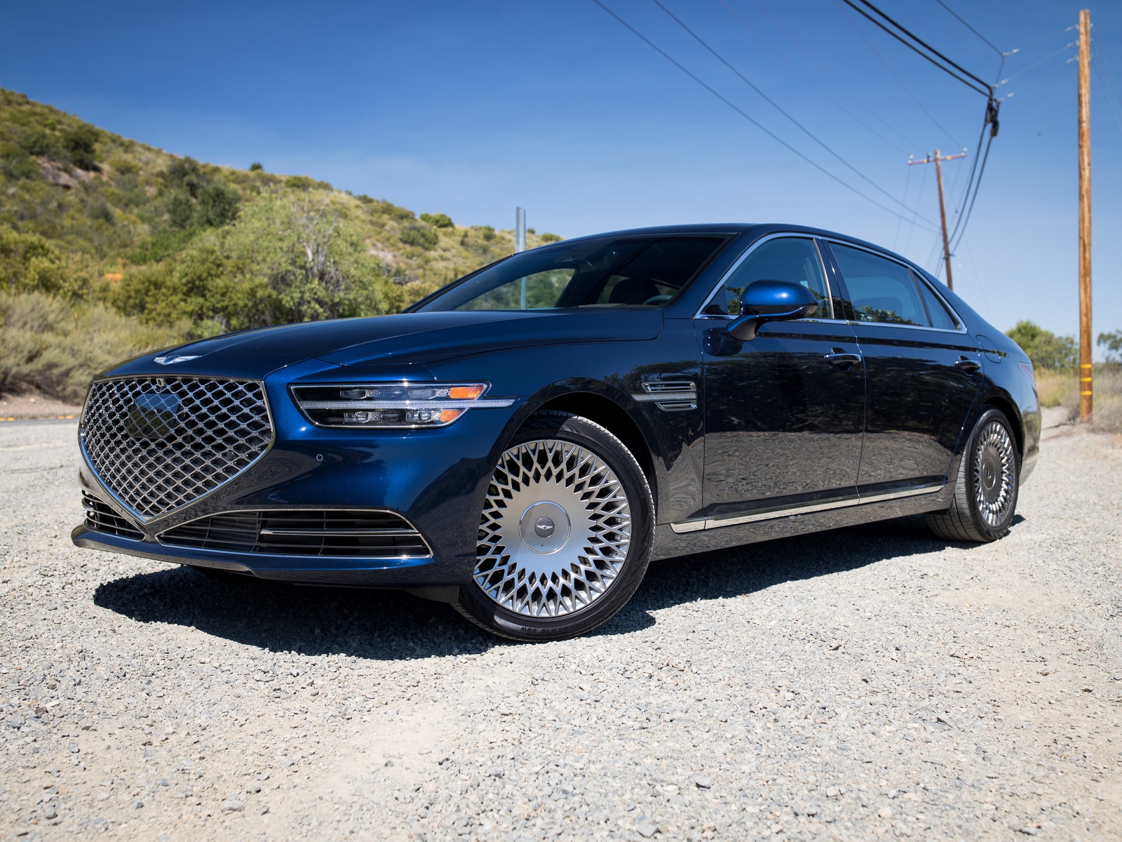 2020 Genesis G90
