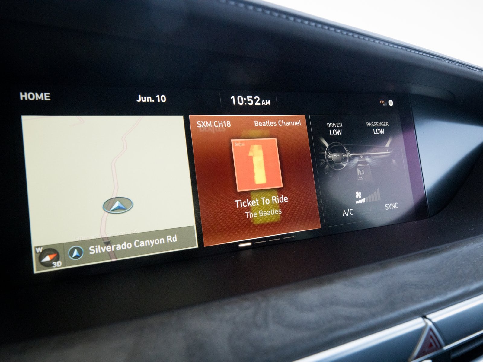 2020 Genesis G90