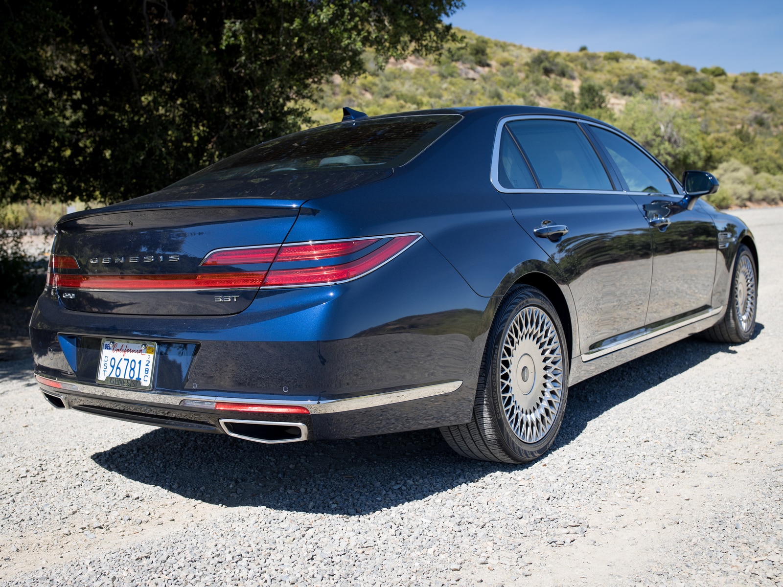 2020 Genesis G90