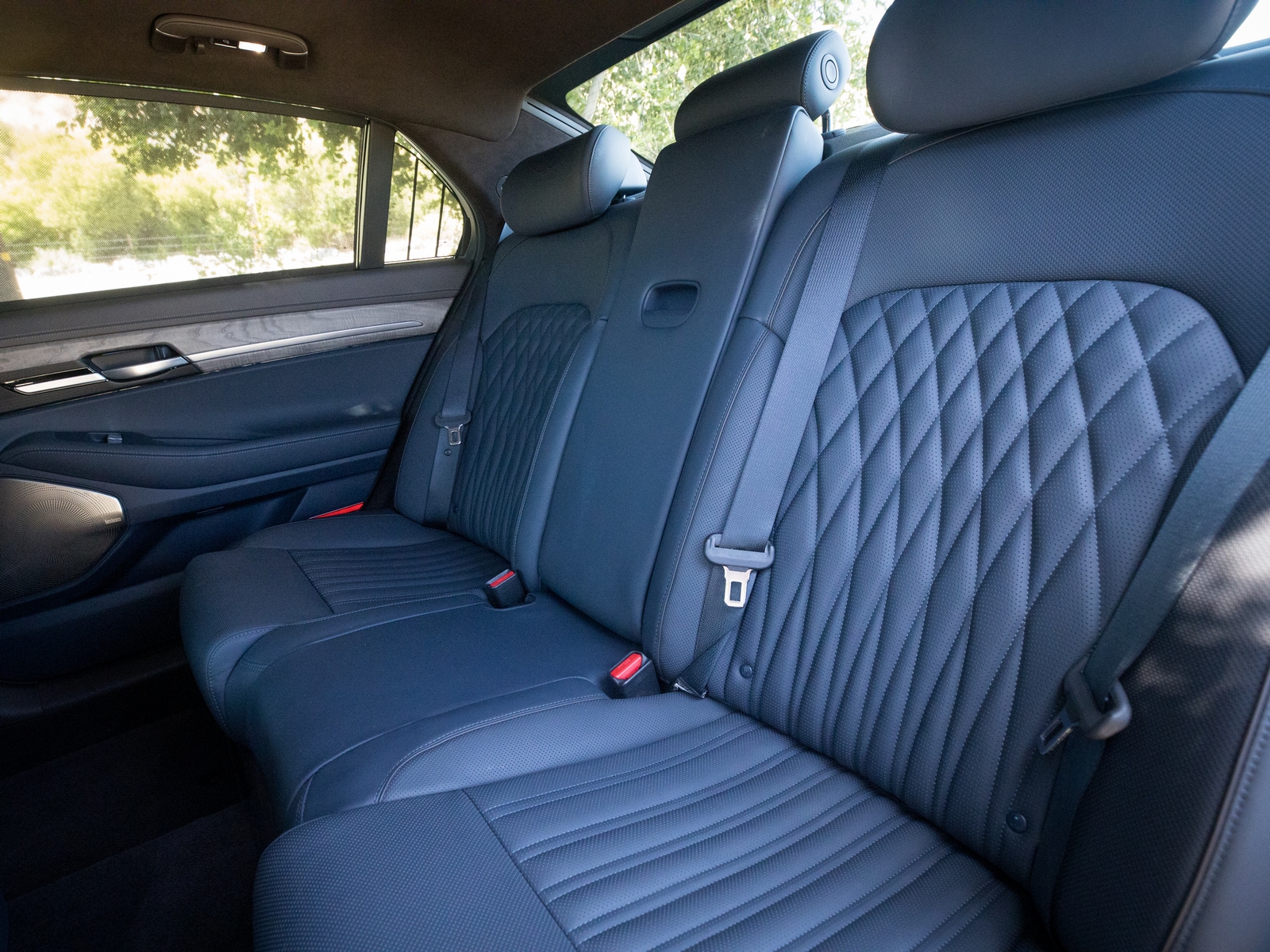 2020 Genesis G90