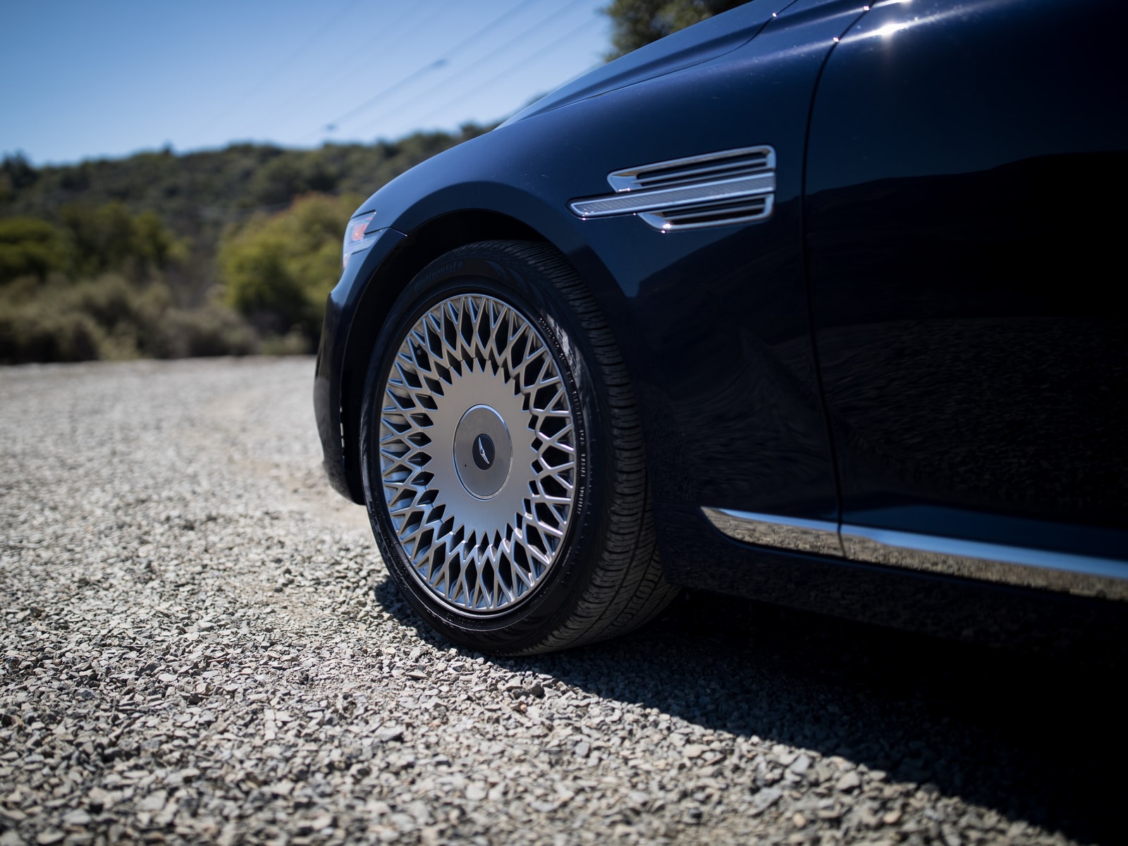 2020 Genesis G90